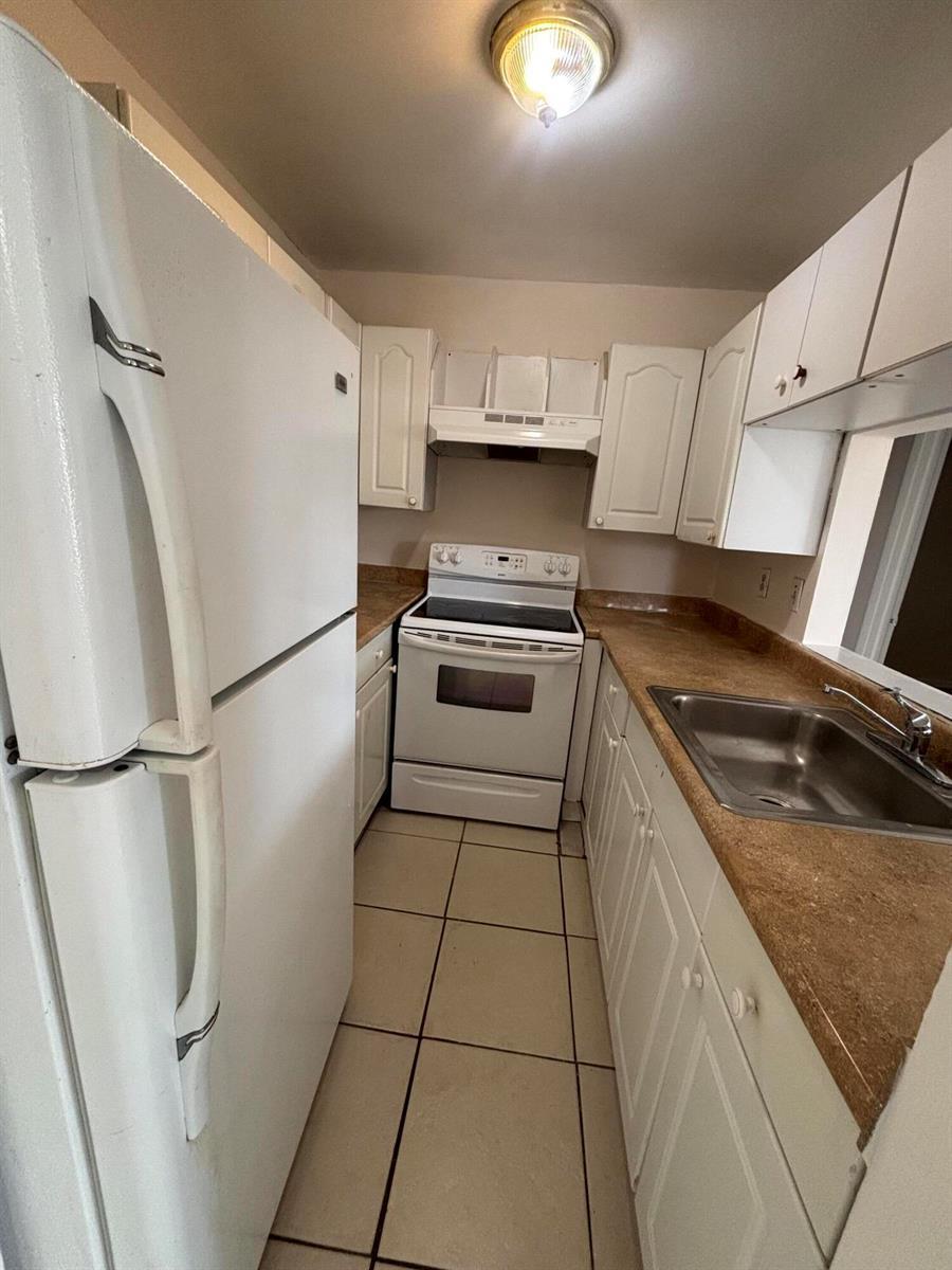 10020 WINDING LAKE Road # 201, Sunrise FL 33351 photo 5