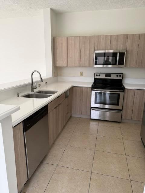 686 Lone Pine Lane, Weston FL 33327 photo 5
