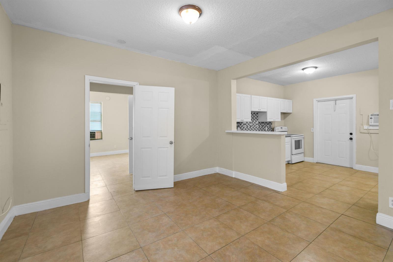 3721 HENRY Avenue, West Palm Beach FL 33405 photo 3