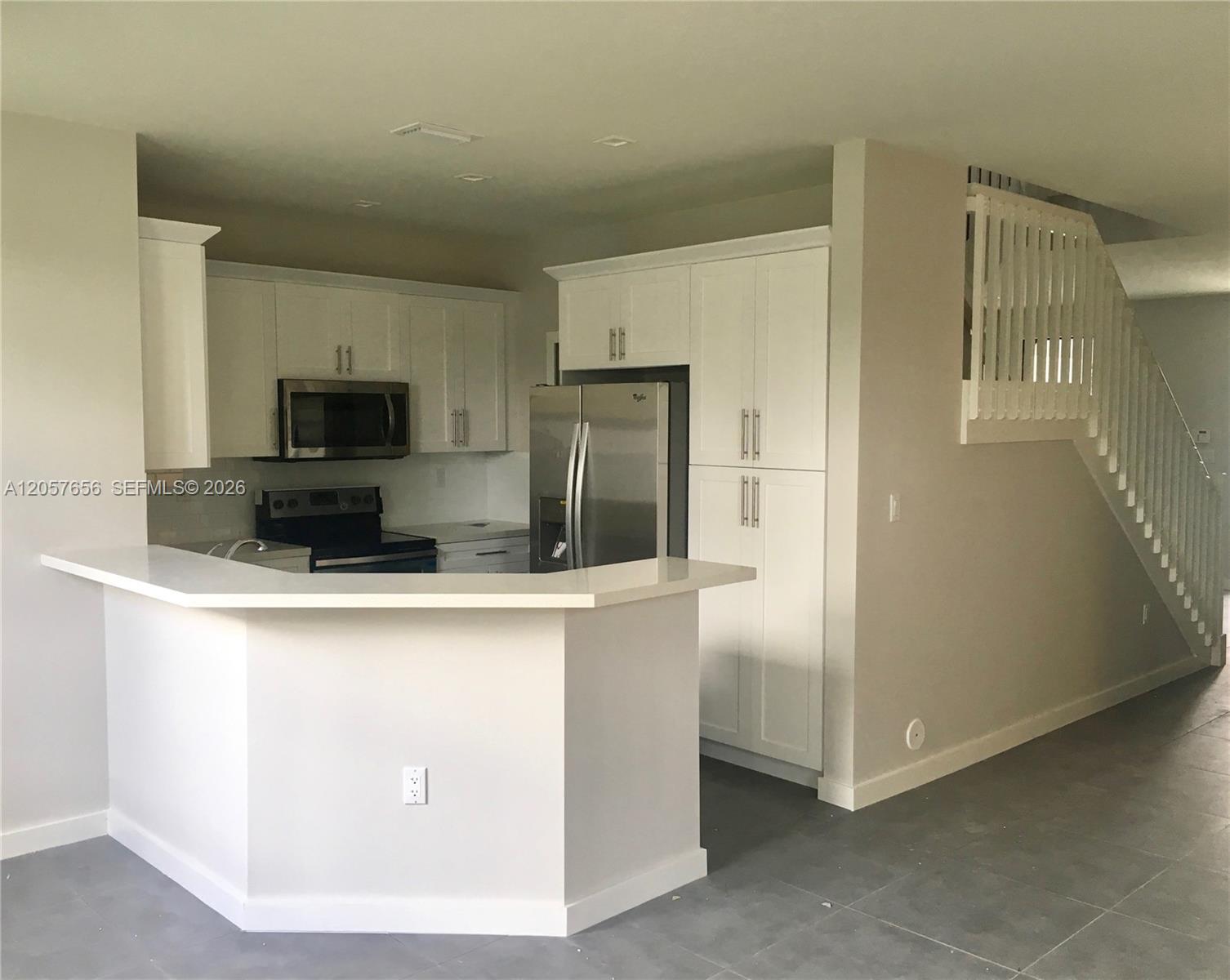 3670 SW 69th Ave, Miami FL 33155 photo 3
