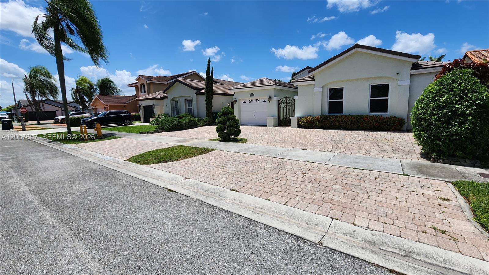 14249 SW 90th Ter, Miami FL 33186 photo 4