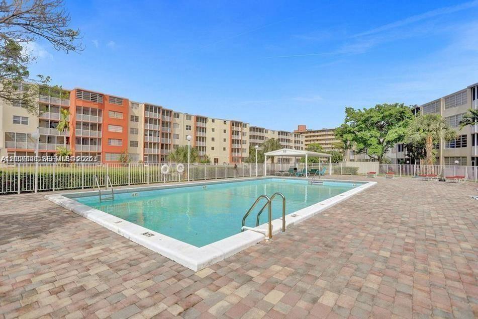 1710 NE 191st St # 3, Miami FL 33179 photo 4