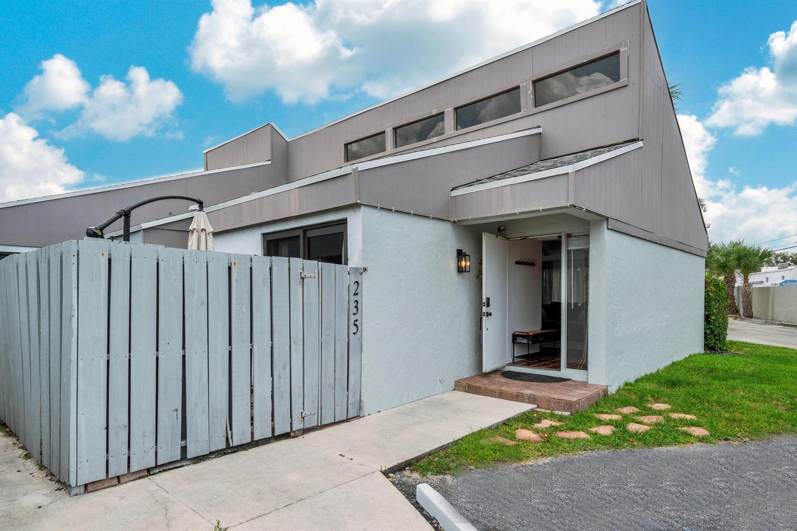 235 NW 15TH Street, Boca Raton FL 33432