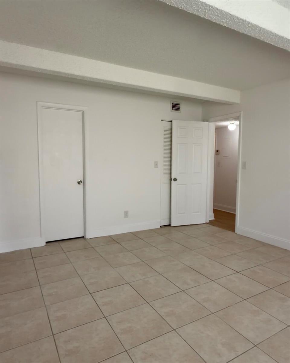 1245 S FLAGLER Avenue # 303, Pompano Beach FL 33060 photo 2