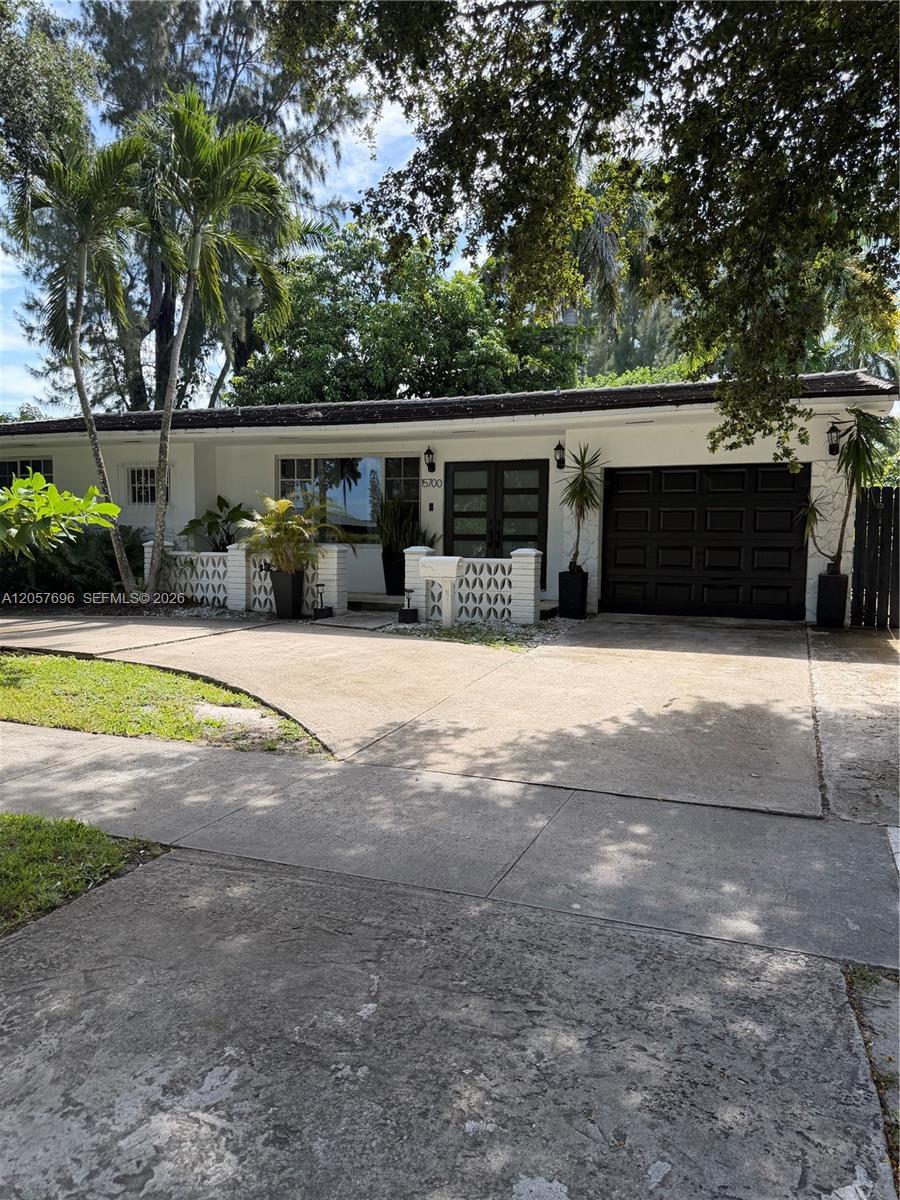 15700 N Miami Ave, Miami FL 33169 photo 4