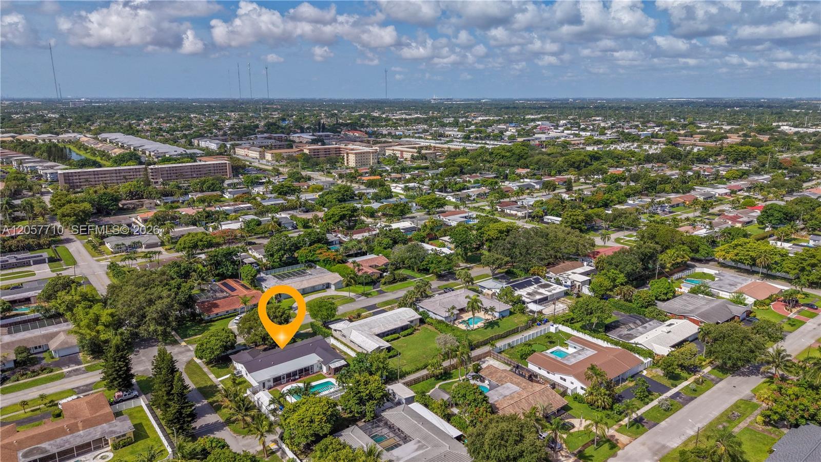 5001 Madison St, Hollywood FL 33021