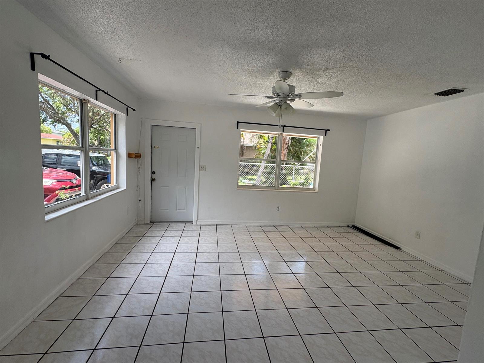 231 SW 8TH Street # 1, Dania Beach FL 33004 photo 4