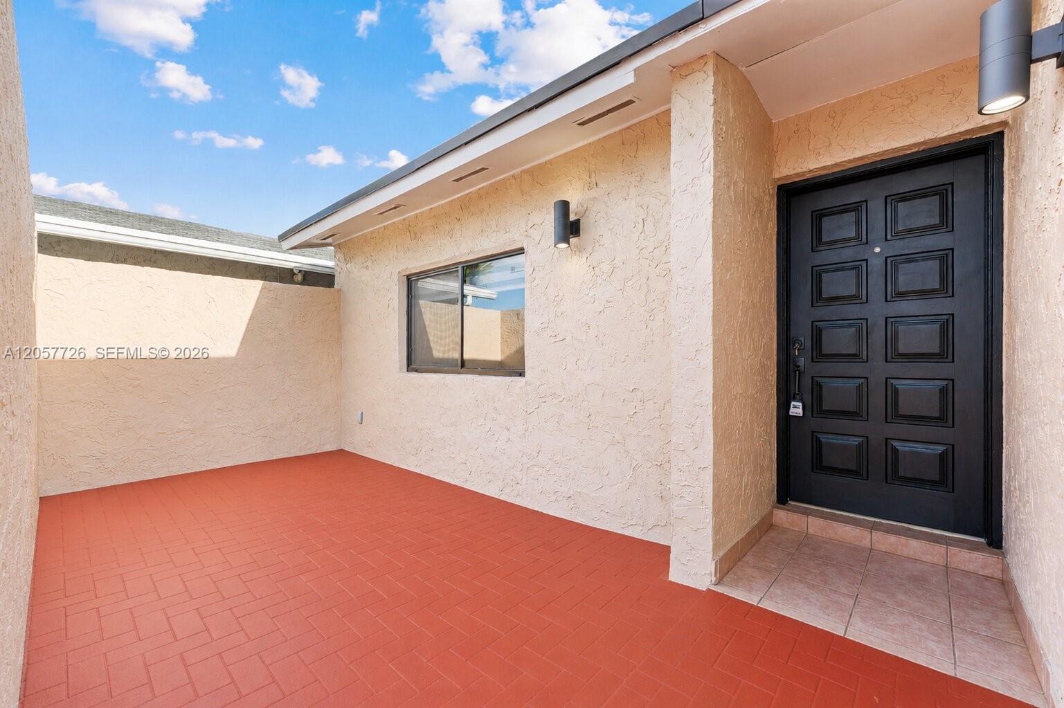 10541 SW 21st Ln, Miami FL 33165 photo 4