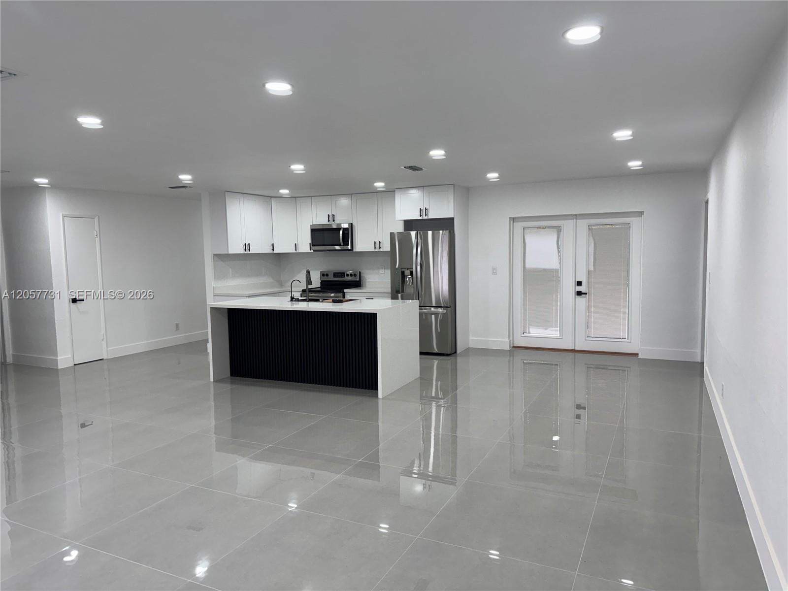 1370 SW 32nd St, Fort Lauderdale FL 33315 photo 4