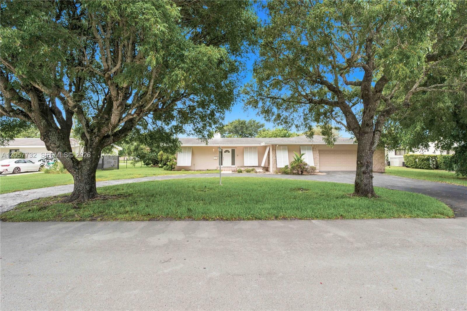 8010 SW 139th Ter, Palmetto Bay FL 33158
