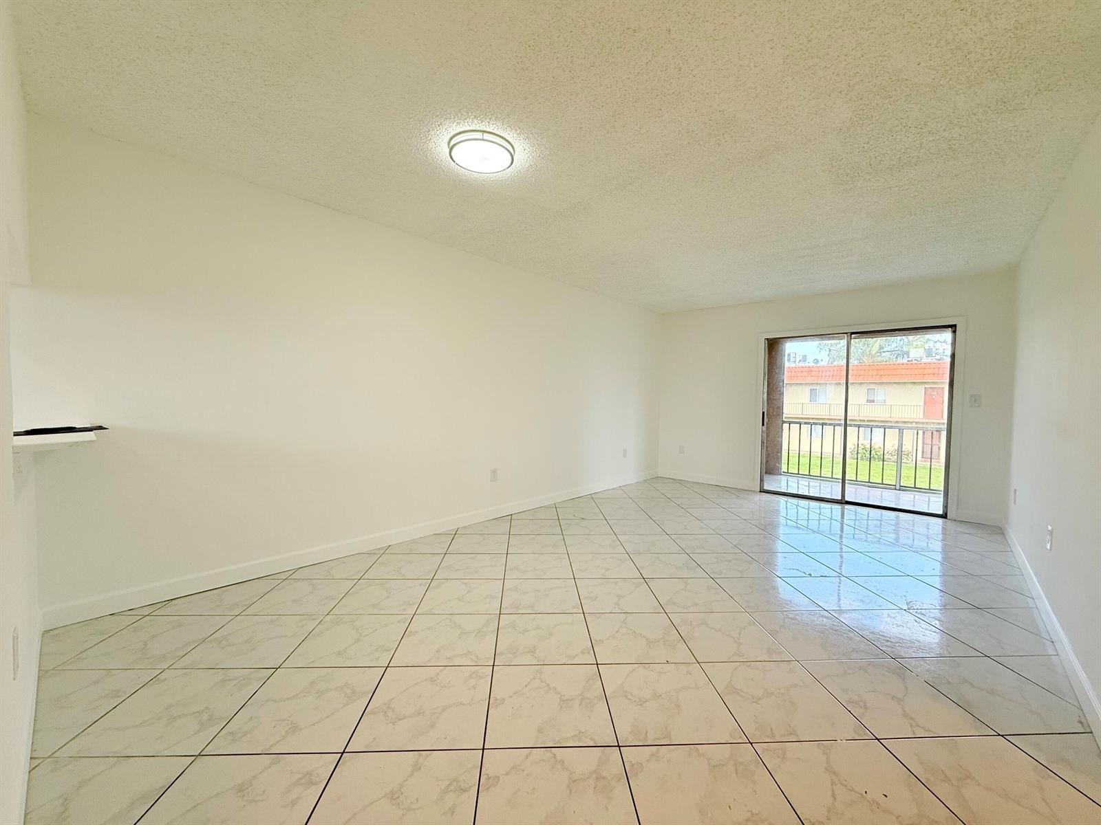 6106 FOREST HILL Boulevard # 204, West Palm Beach FL 33415 photo 3