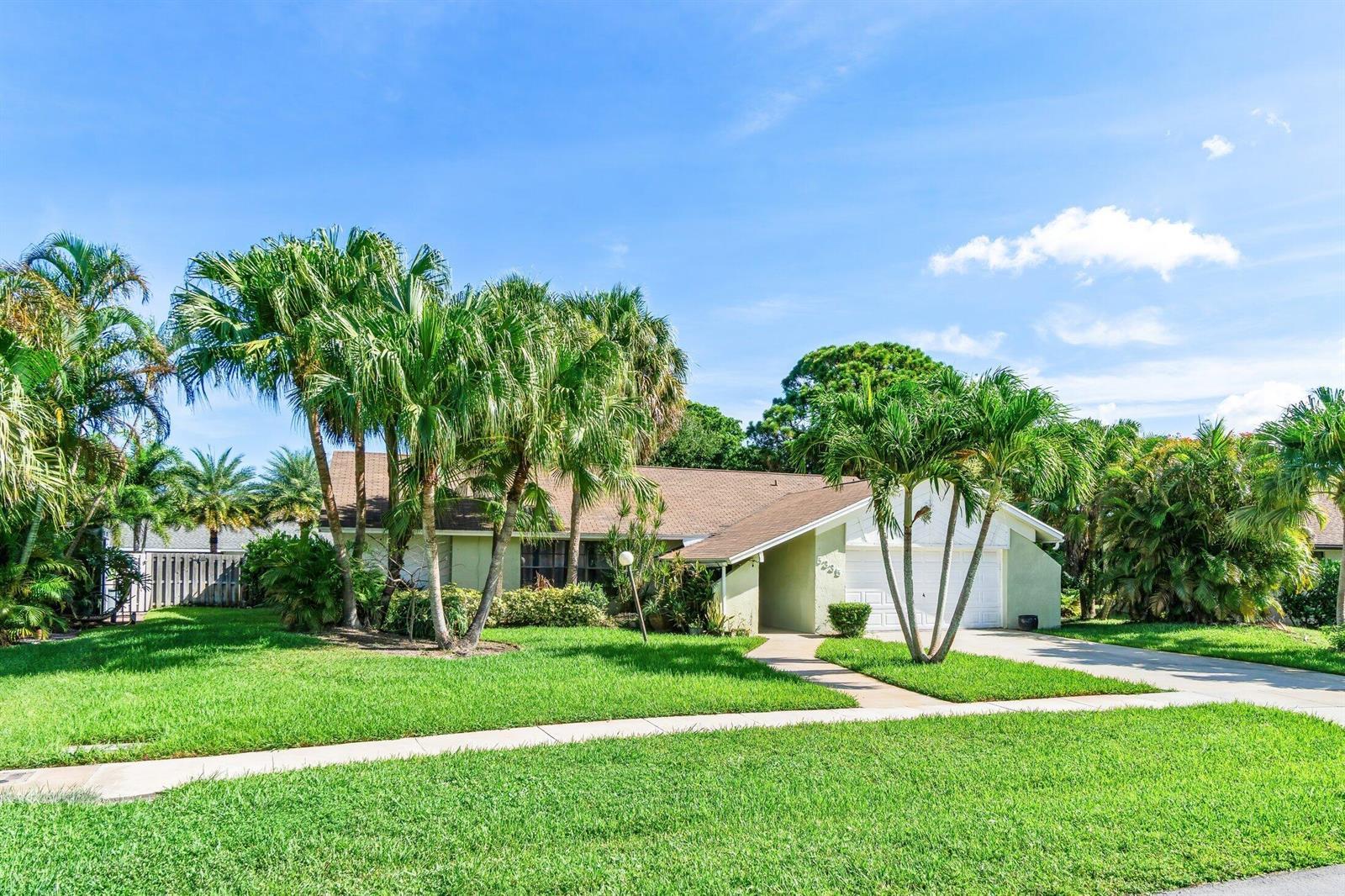 5335 Havasu Court, Lake Worth FL 33467 photo 3