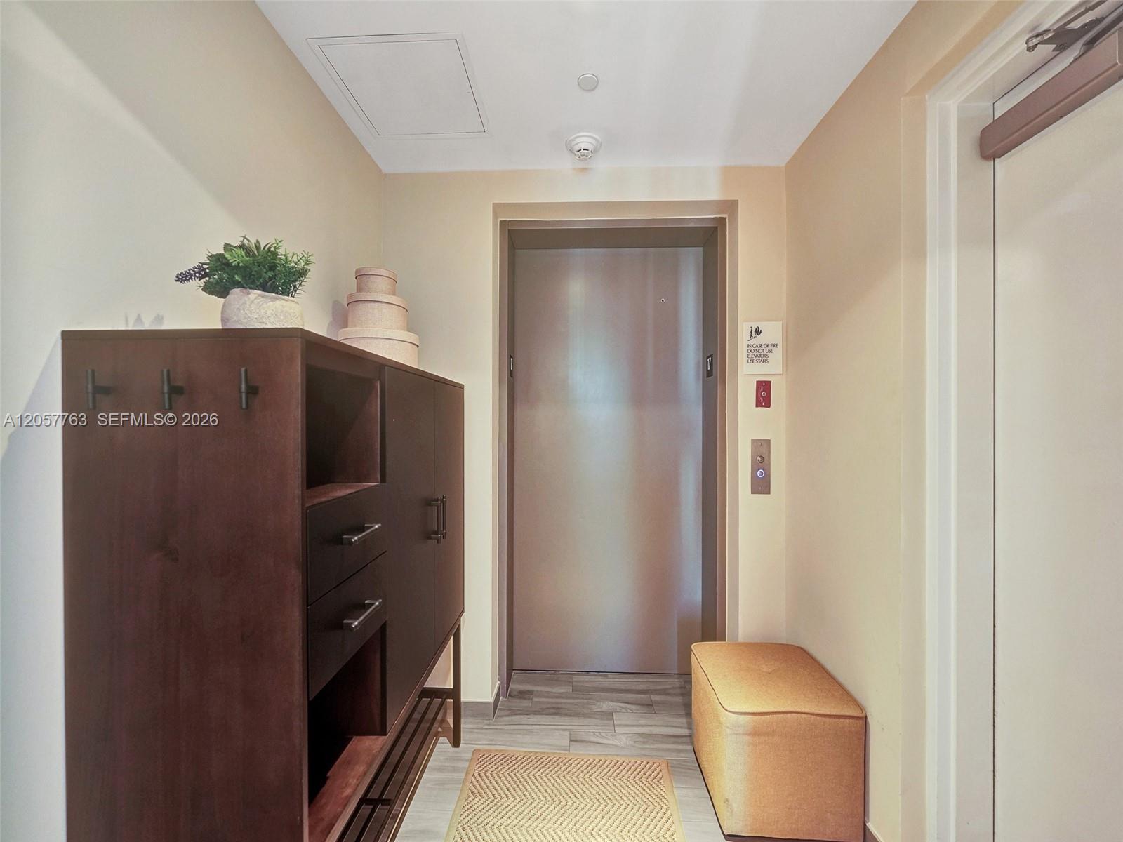 460 NE 28th St # 1701, Miami FL 33137 photo 3