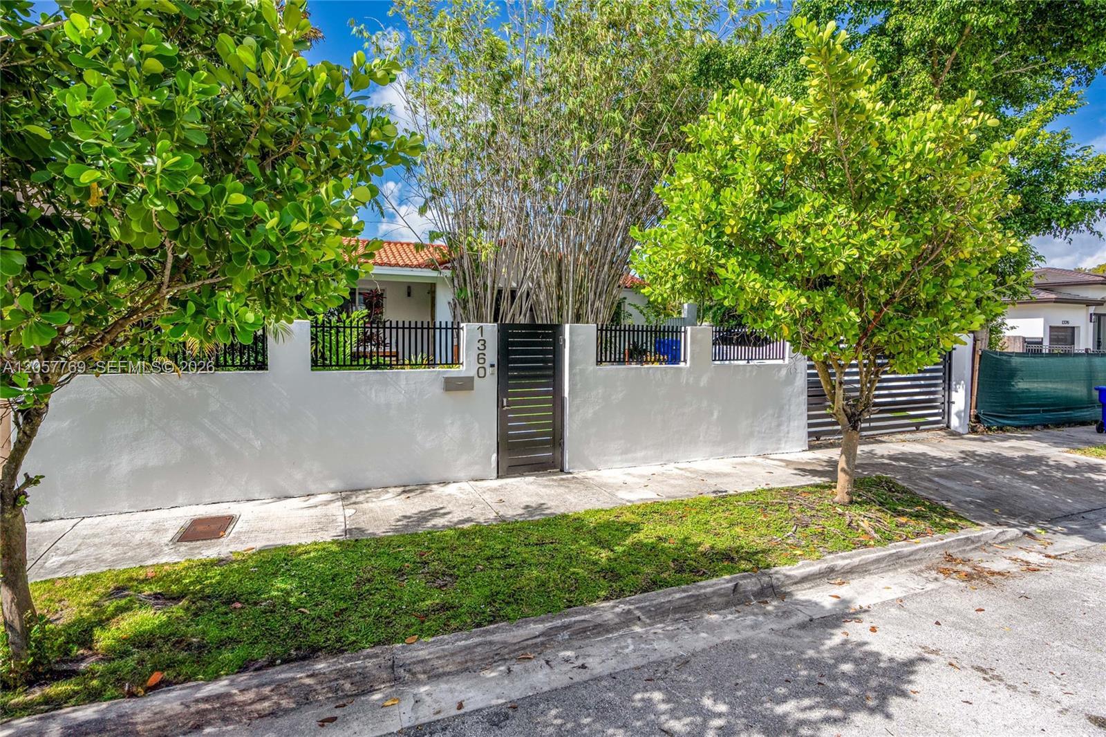 1360 SW 16th St, Miami FL 33145 photo 2