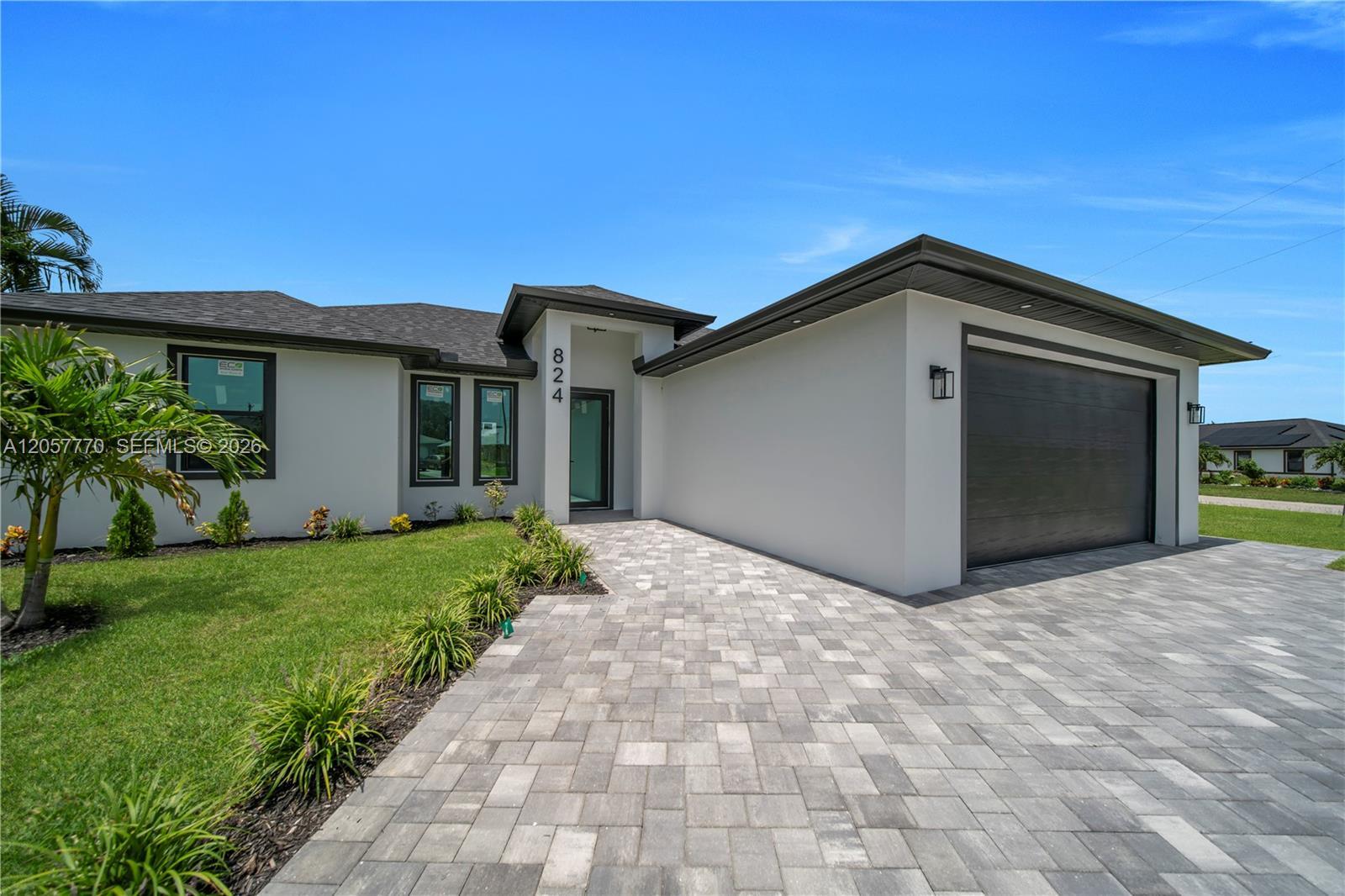 824 SW 15th St, Other City - In The State Of Florida FL 33991 photo 4