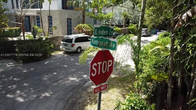 3564 Linden Ln, Miami FL 33133 photo 5