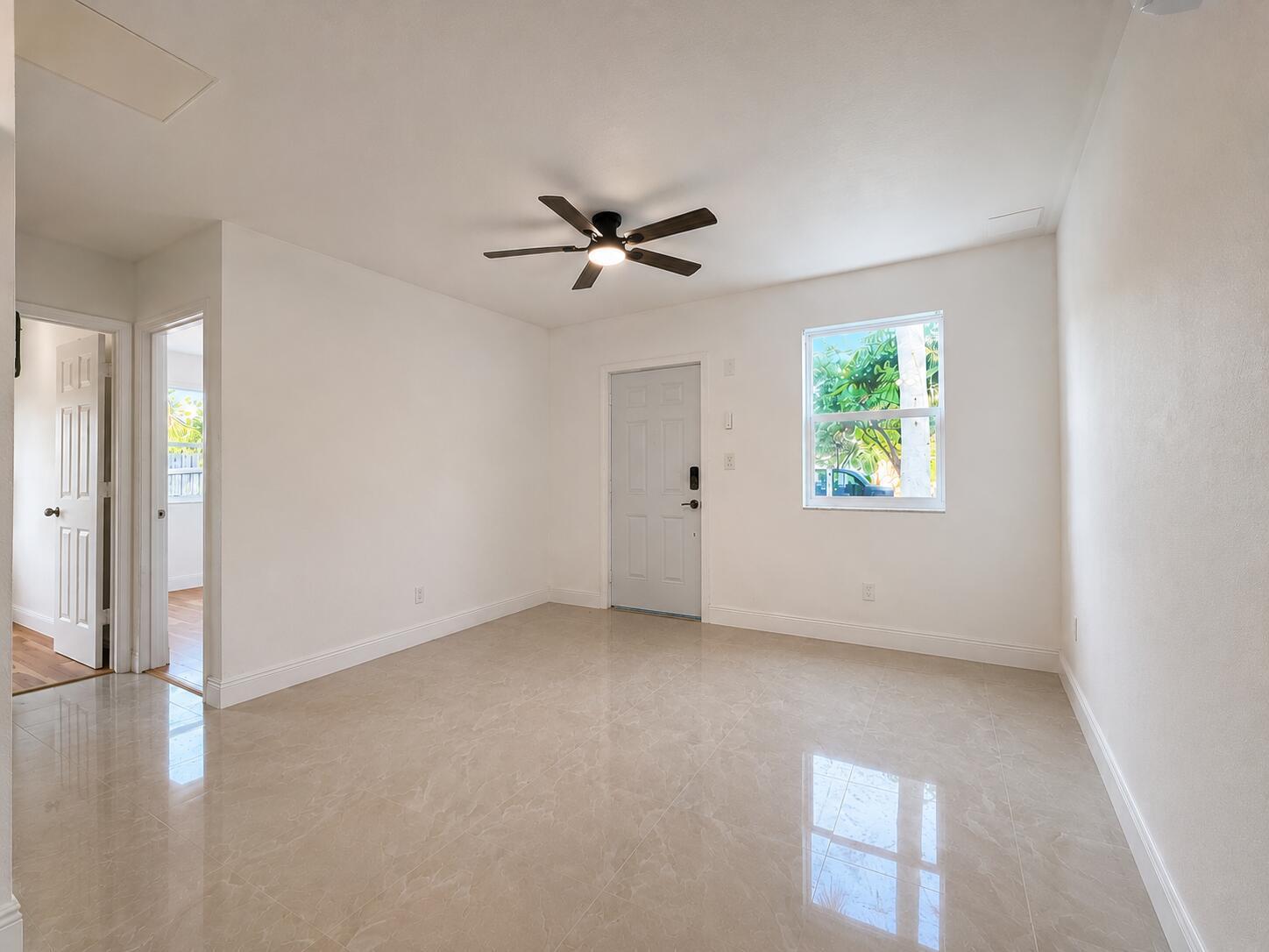5264 NE 20TH Avenue, Pompano Beach FL 33064 photo 3