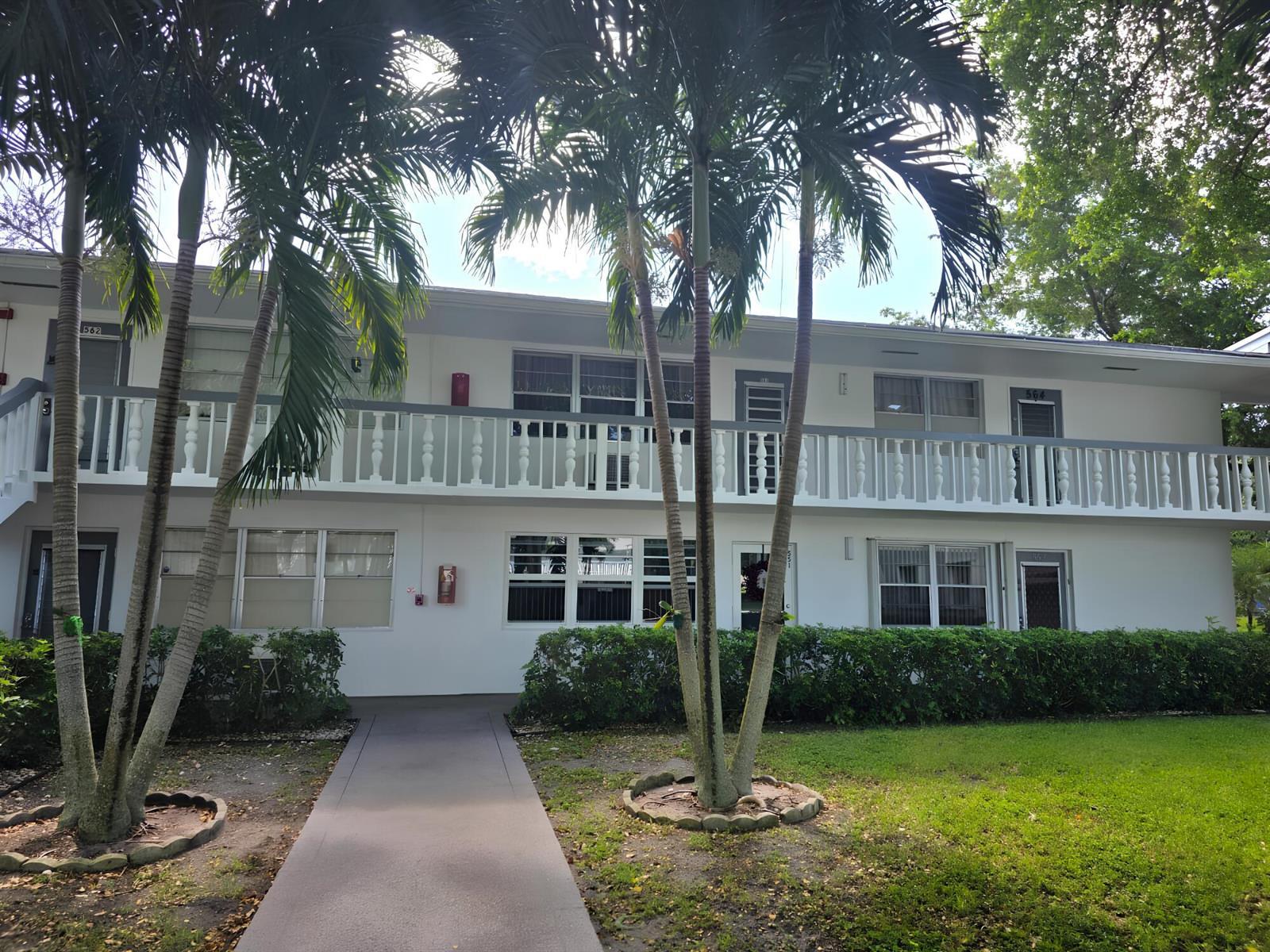 563 DURHAM T Circle, Deerfield Beach FL 33442