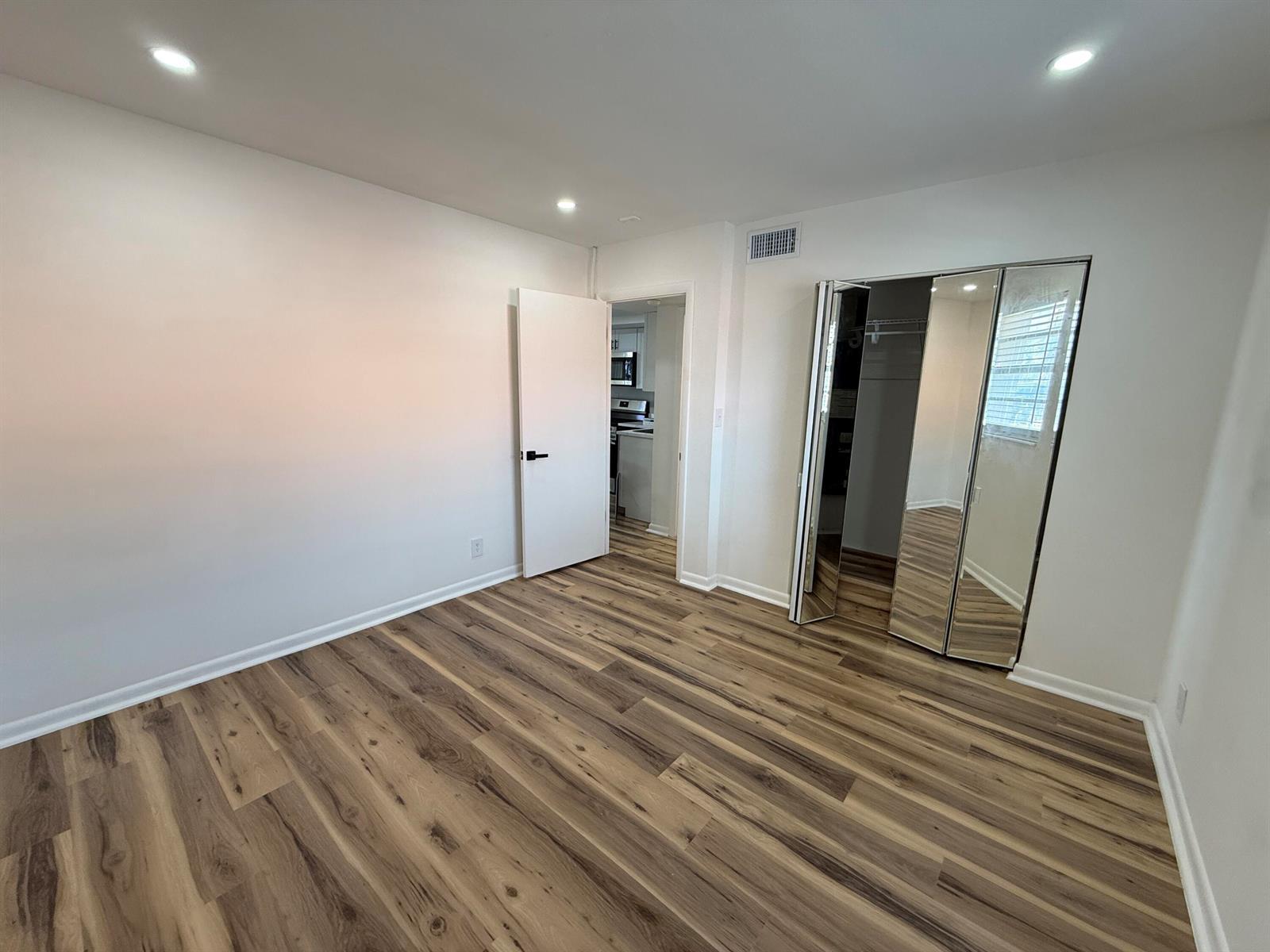 1534 SE 15TH Street # 8, Fort Lauderdale FL 33316 photo 4