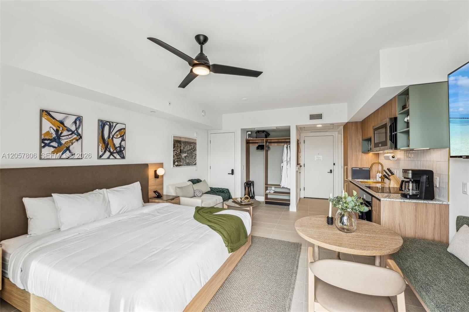 159 NE 6th St # 3312, Miami FL 33132 photo 4