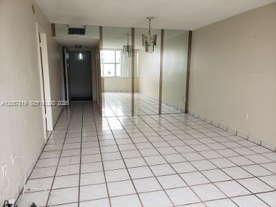 1300 NE Miami Gardens Dr # 419E, Miami FL 33179 photo 3