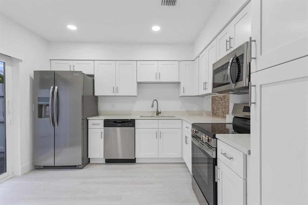 6993 NW 29TH Way, Fort Lauderdale FL 33309 photo 2