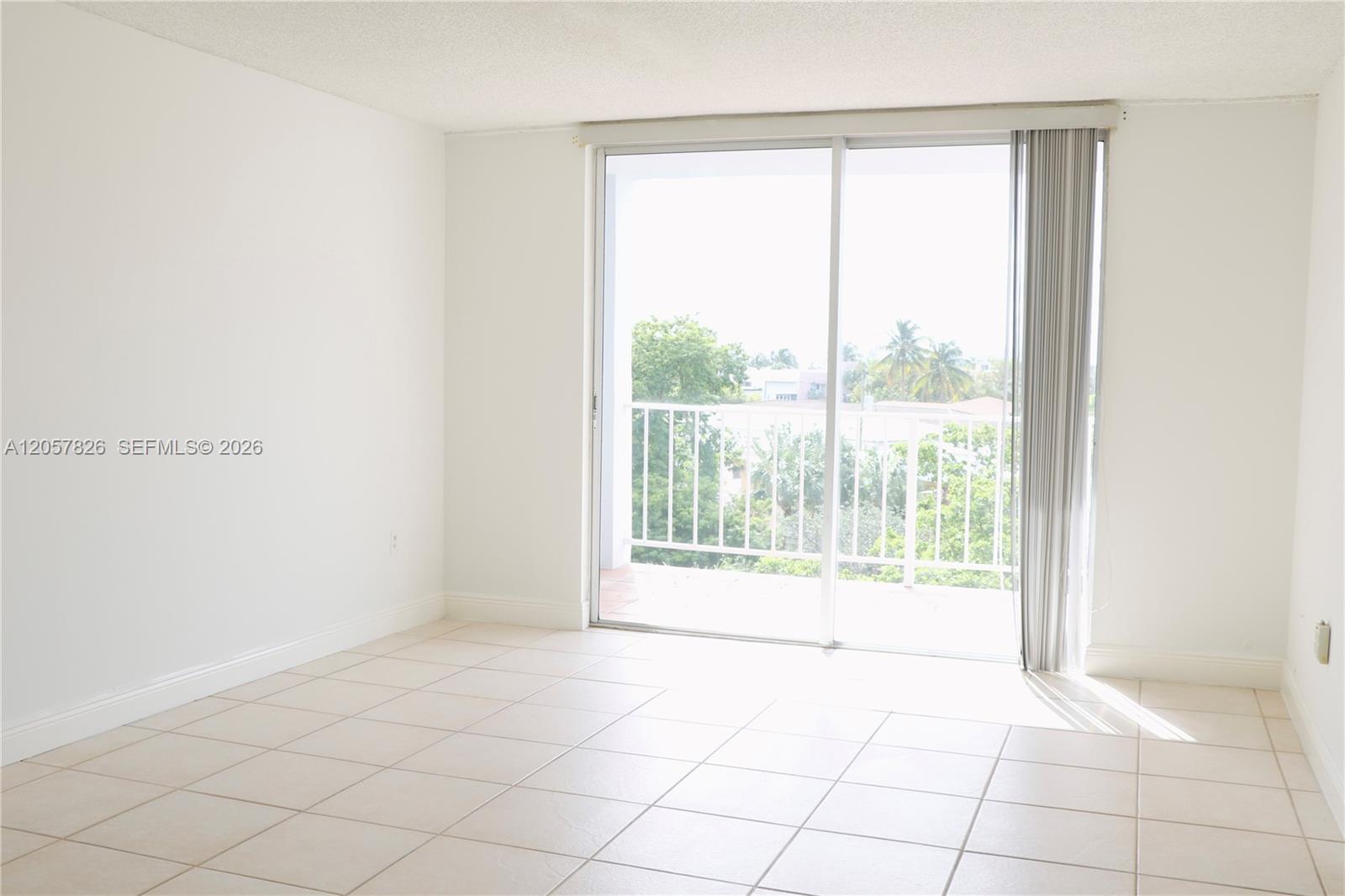 6900 Bay Dr # 4A, Miami Beach FL 33141 photo 2
