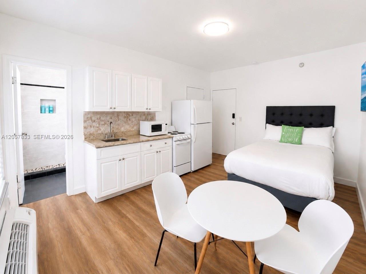 3025 Indian Creek Dr # 310, Miami Beach FL 33140 photo 2