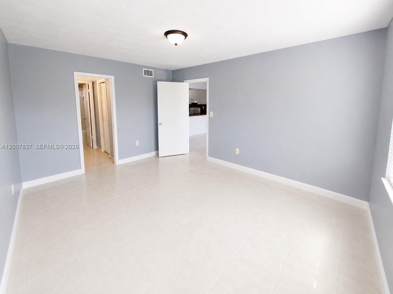 2400 NW 16th St Rd # 407, Miami FL 33125 photo 4