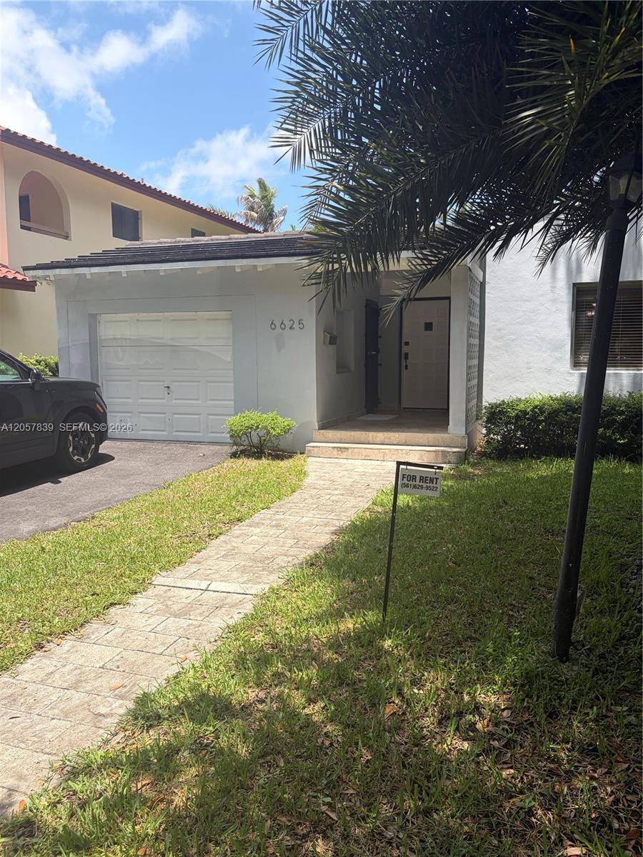6625 Nervia St, Coral Gables FL 33146 photo 2
