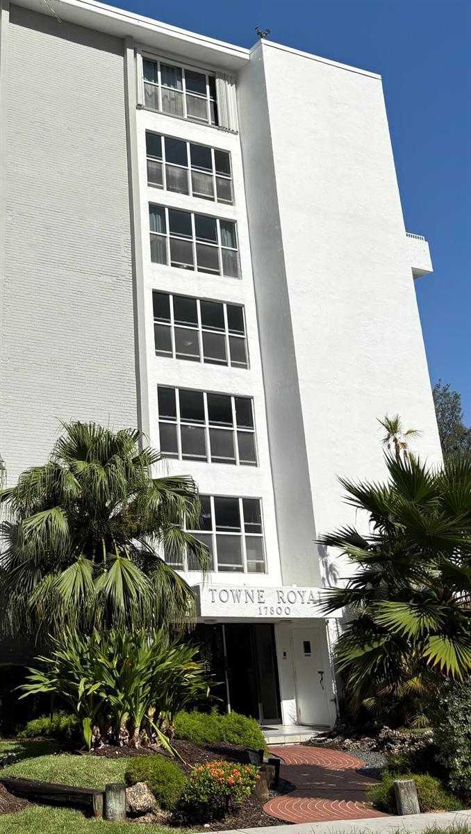17800 ATLANTIC Boulevard # 302, Sunny Isles Beach FL 33160 photo 2