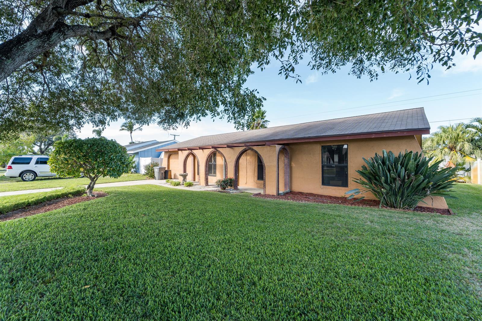3753 Coelebs Avenue, Boynton Beach FL 33436 photo 3