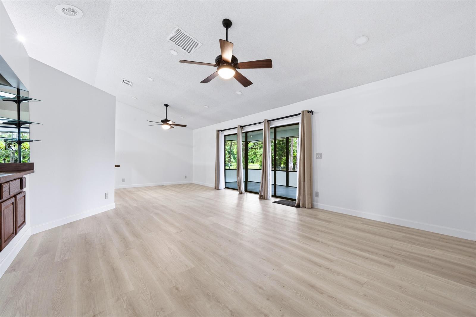 7380 155TH Place N, Palm Beach Gardens FL 33418 photo 4
