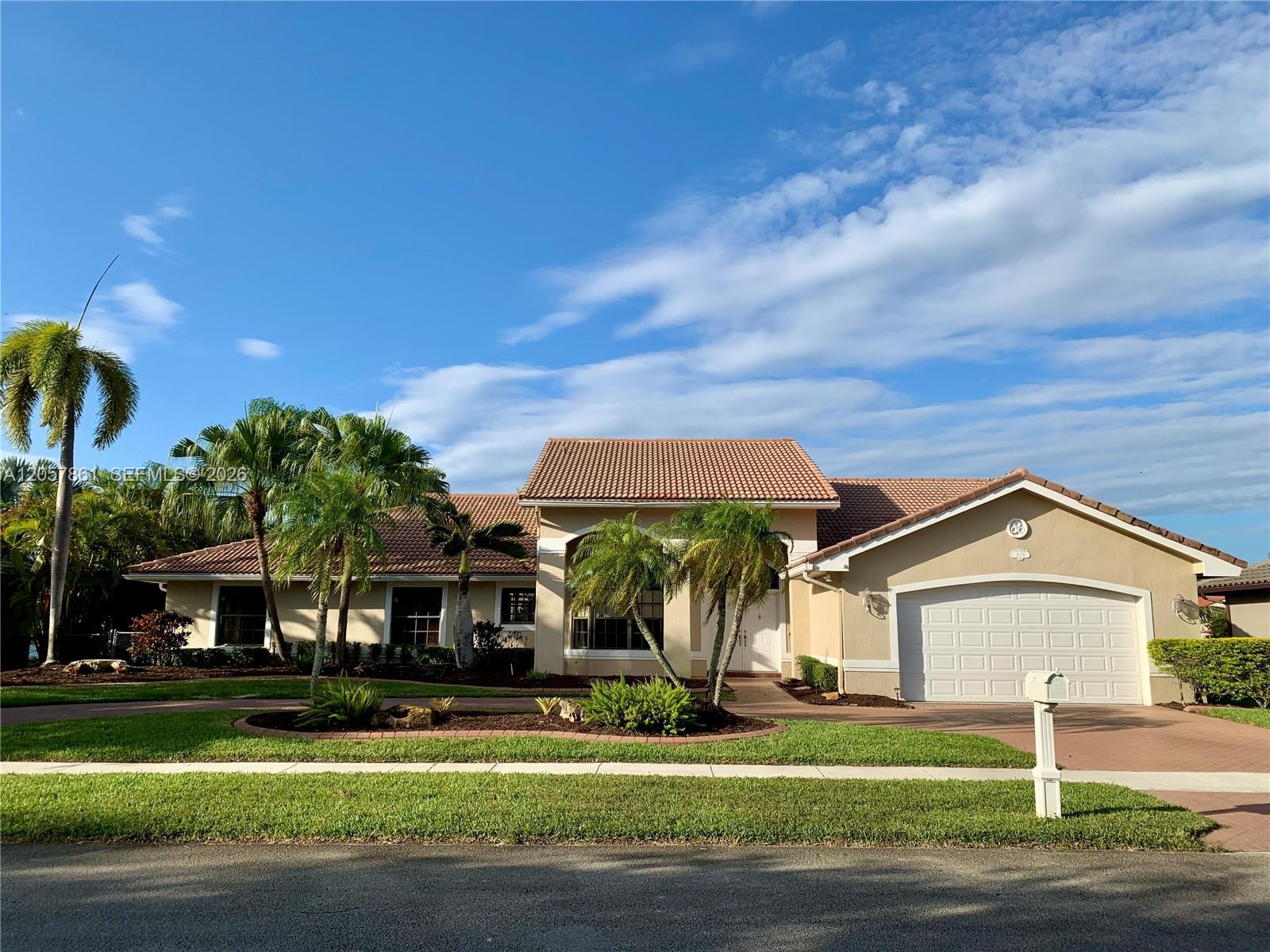 19331 NW 8th St, Pembroke Pines FL 33029 photo 2
