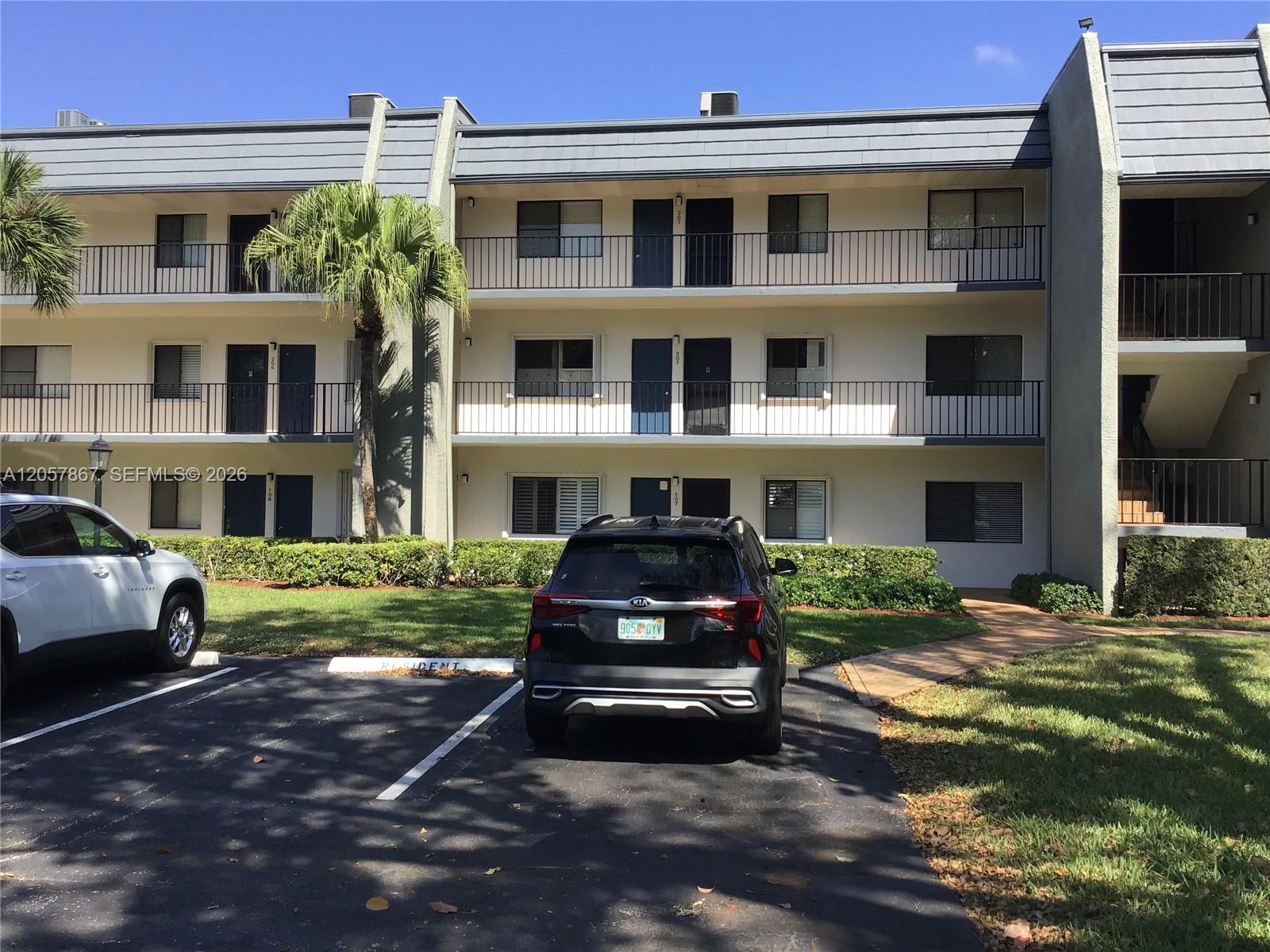 4832 Esedra Ct # 208, Lake Worth FL 33467 photo 2