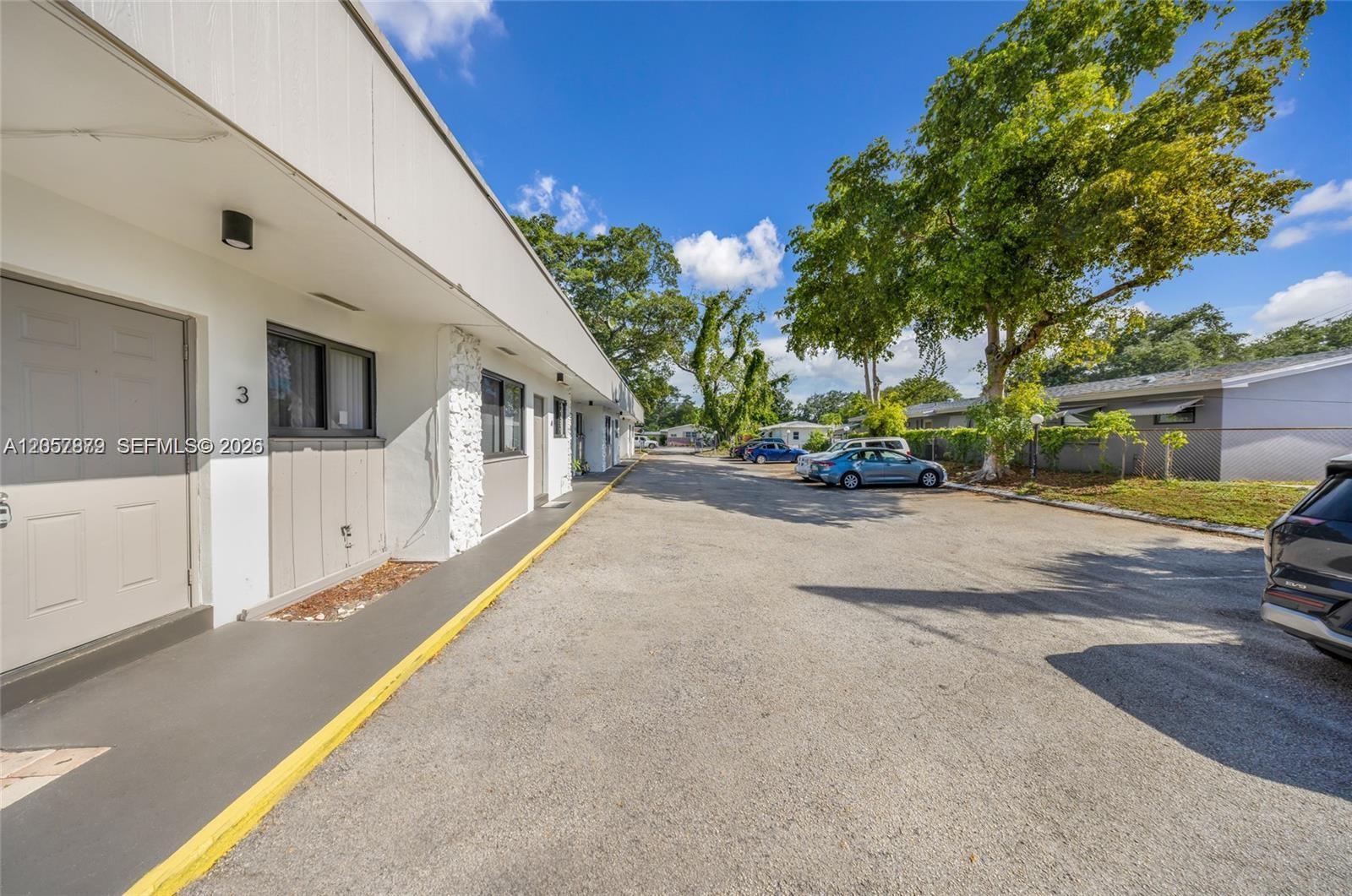 2237 Taylor St # 3, Hollywood FL 33020 photo 2
