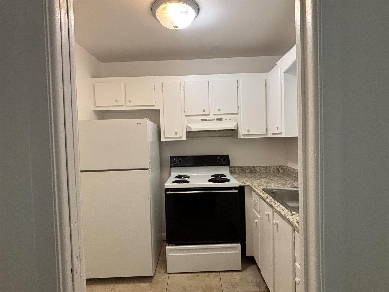 491 NW 42nd Avenue Apt 43, Plantation FL 33317 photo 3