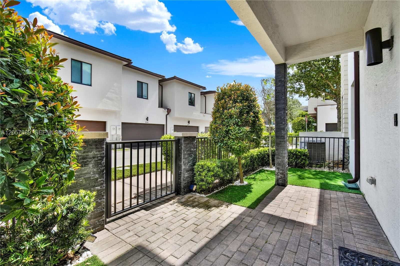 4971 NW 84th Ave, Doral FL 33166 photo 5