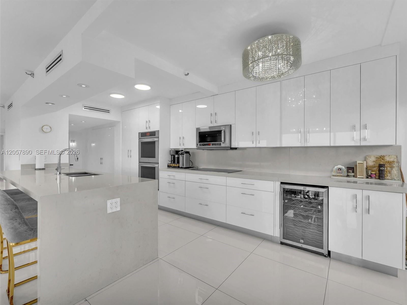 19707 Turnberry Way # 21D, Aventura FL 33180 photo 3
