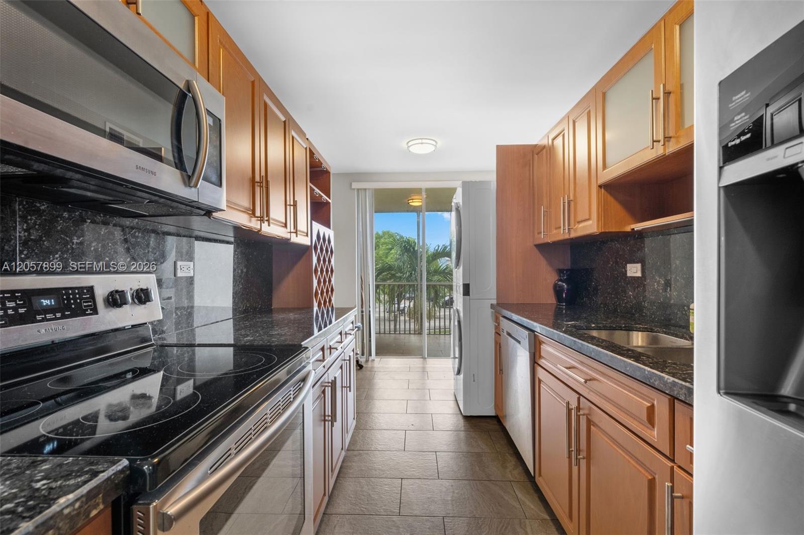 1690 NE 191st St # 1, Miami FL 33179 photo 2