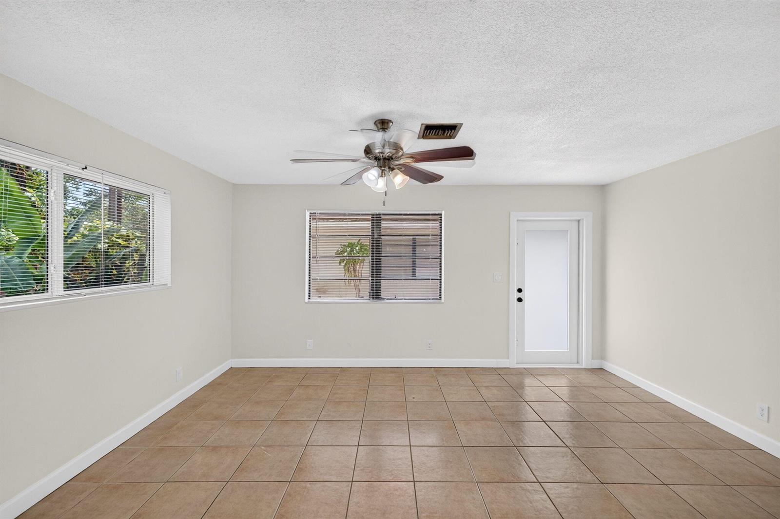 2500 SW 18th Terrace # 5, Fort Lauderdale FL 33315 photo 4