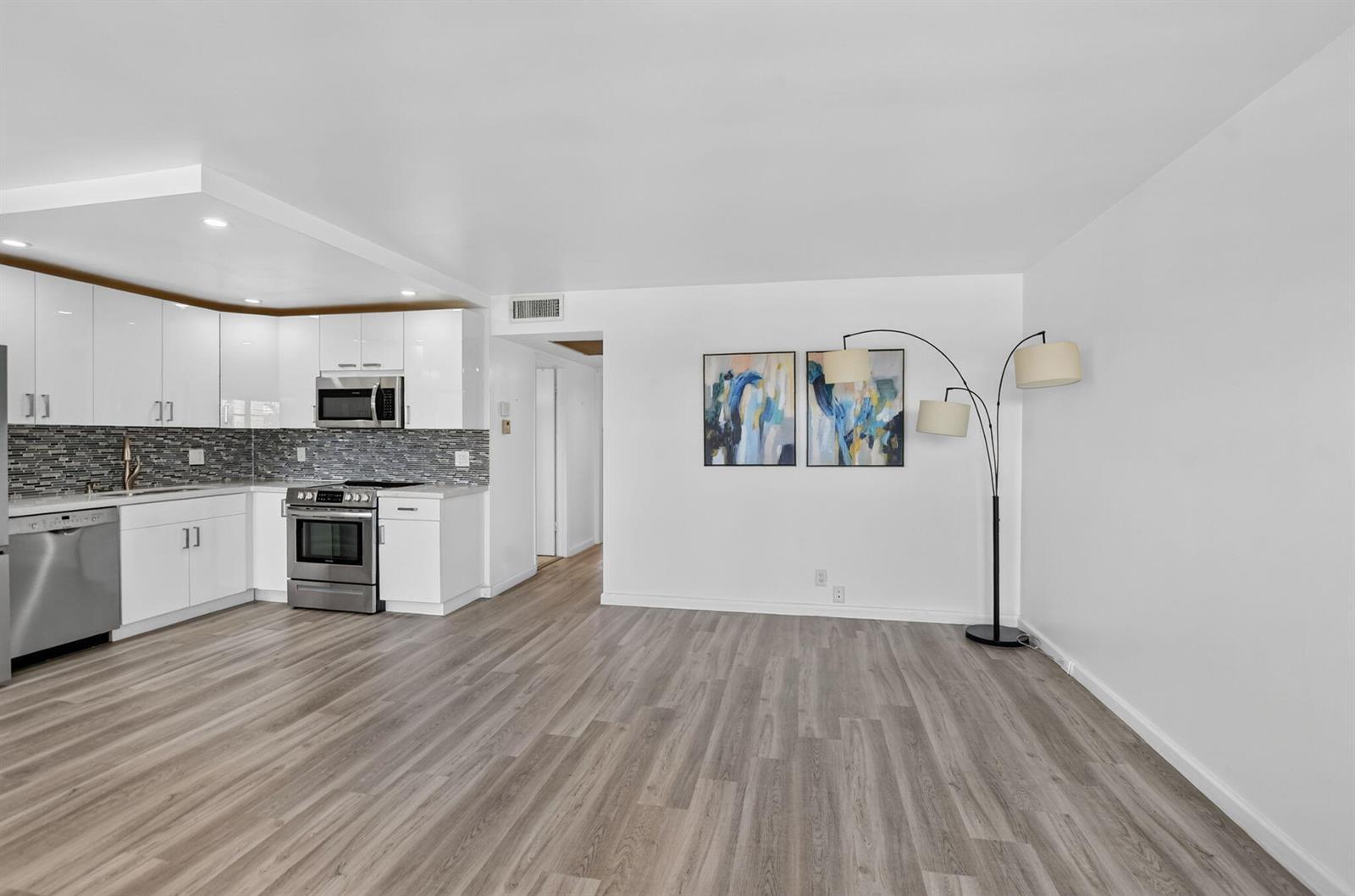 4025 Guildford # 4025, Boca Raton FL 33434 photo 4