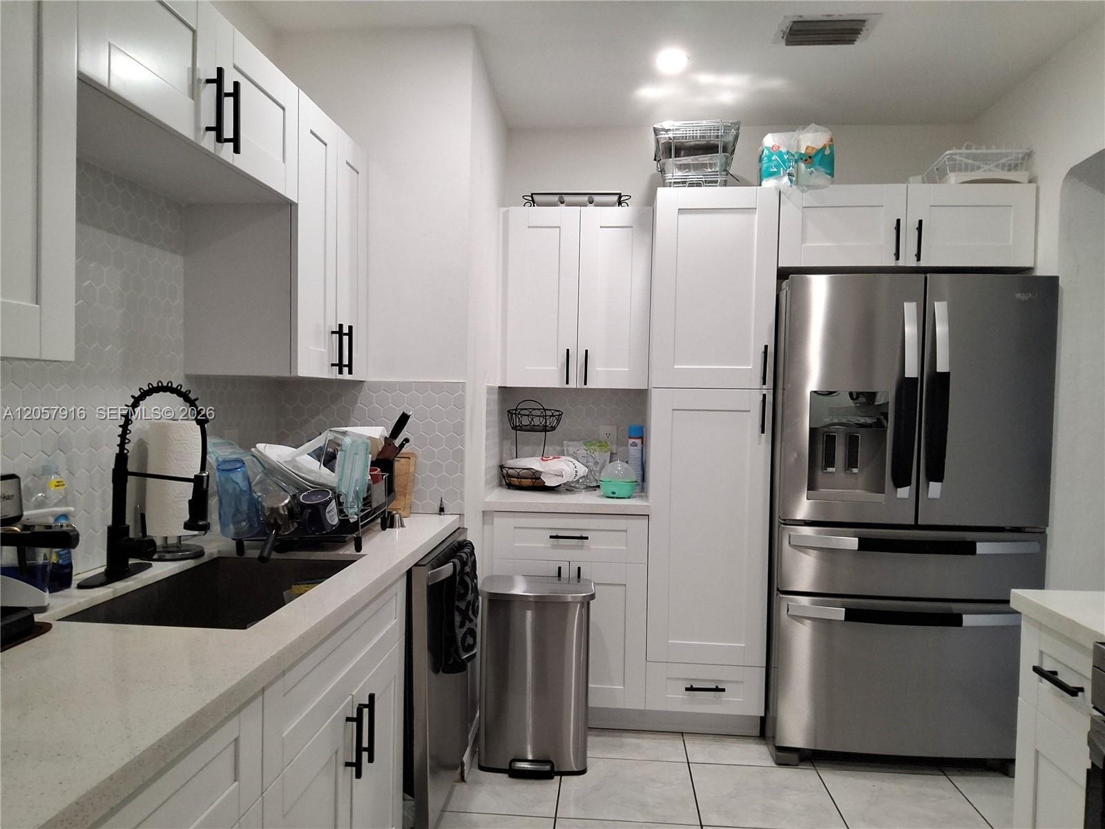 18045 NW 2nd Pl, Miami Gardens FL 33169 photo 2