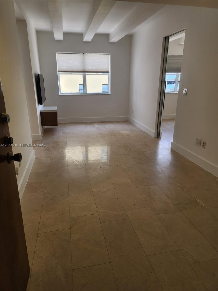 1390 Ocean Dr # 402, Miami Beach FL 33139
