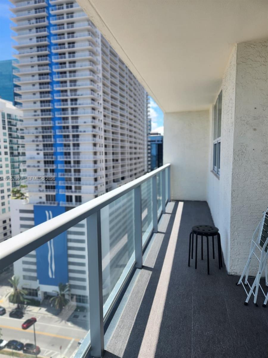 1155 Brickell Bay Dr # 1807, Miami FL 33131 photo 2