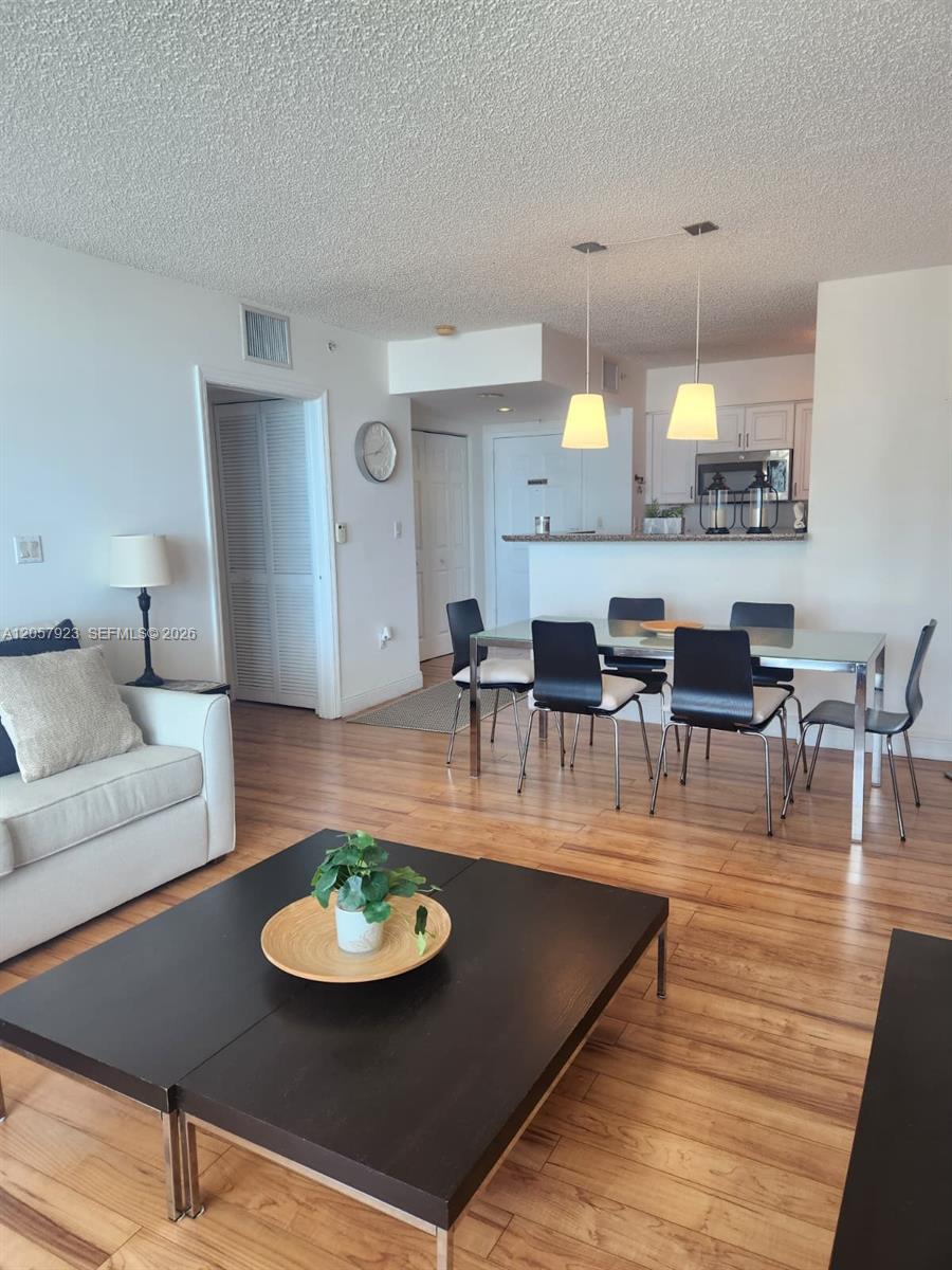 1155 Brickell Bay Dr # 1807, Miami FL 33131 photo 4