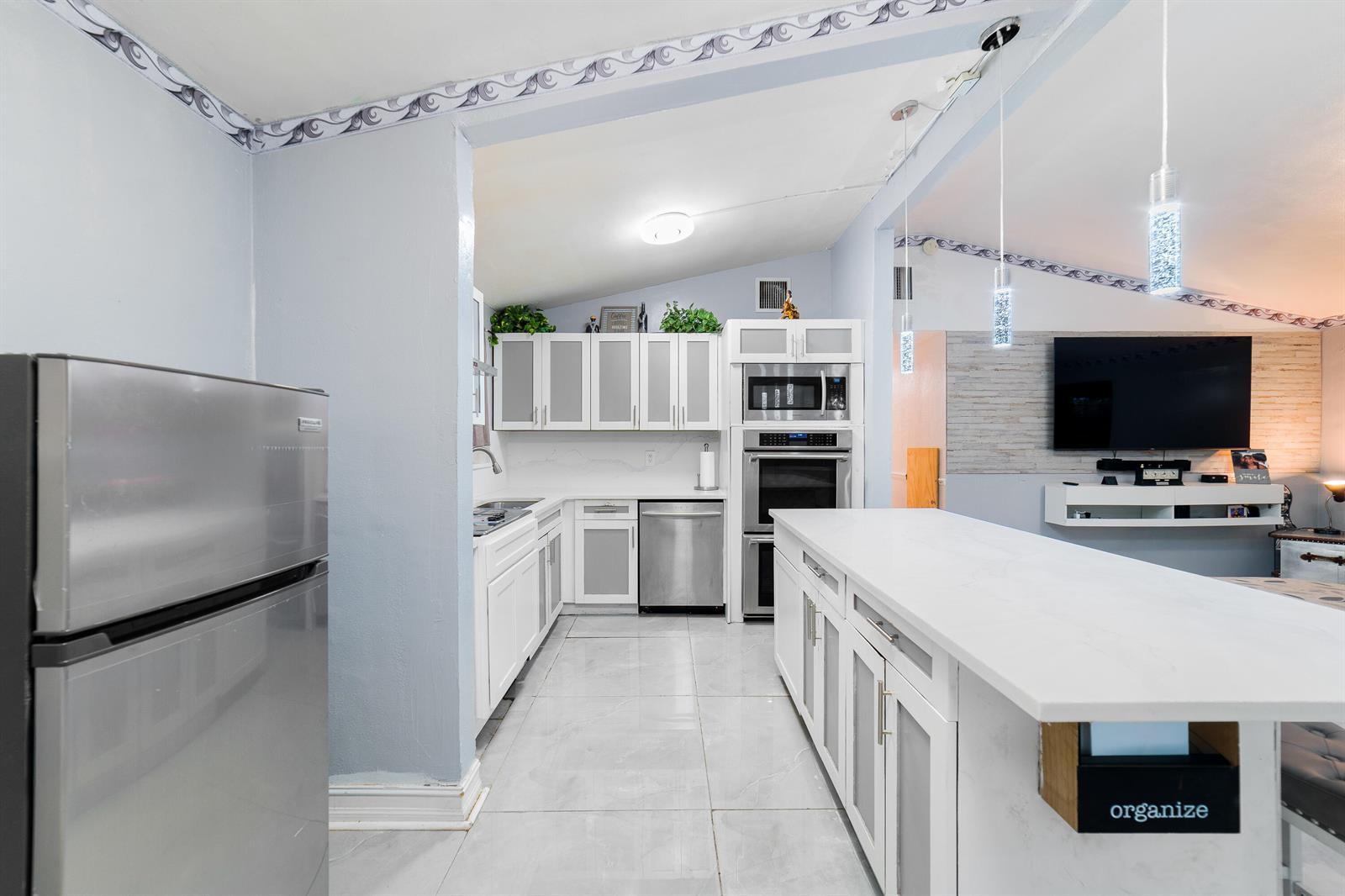 735 Hibiscus Drive, Royal Palm Beach FL 33411 photo 5