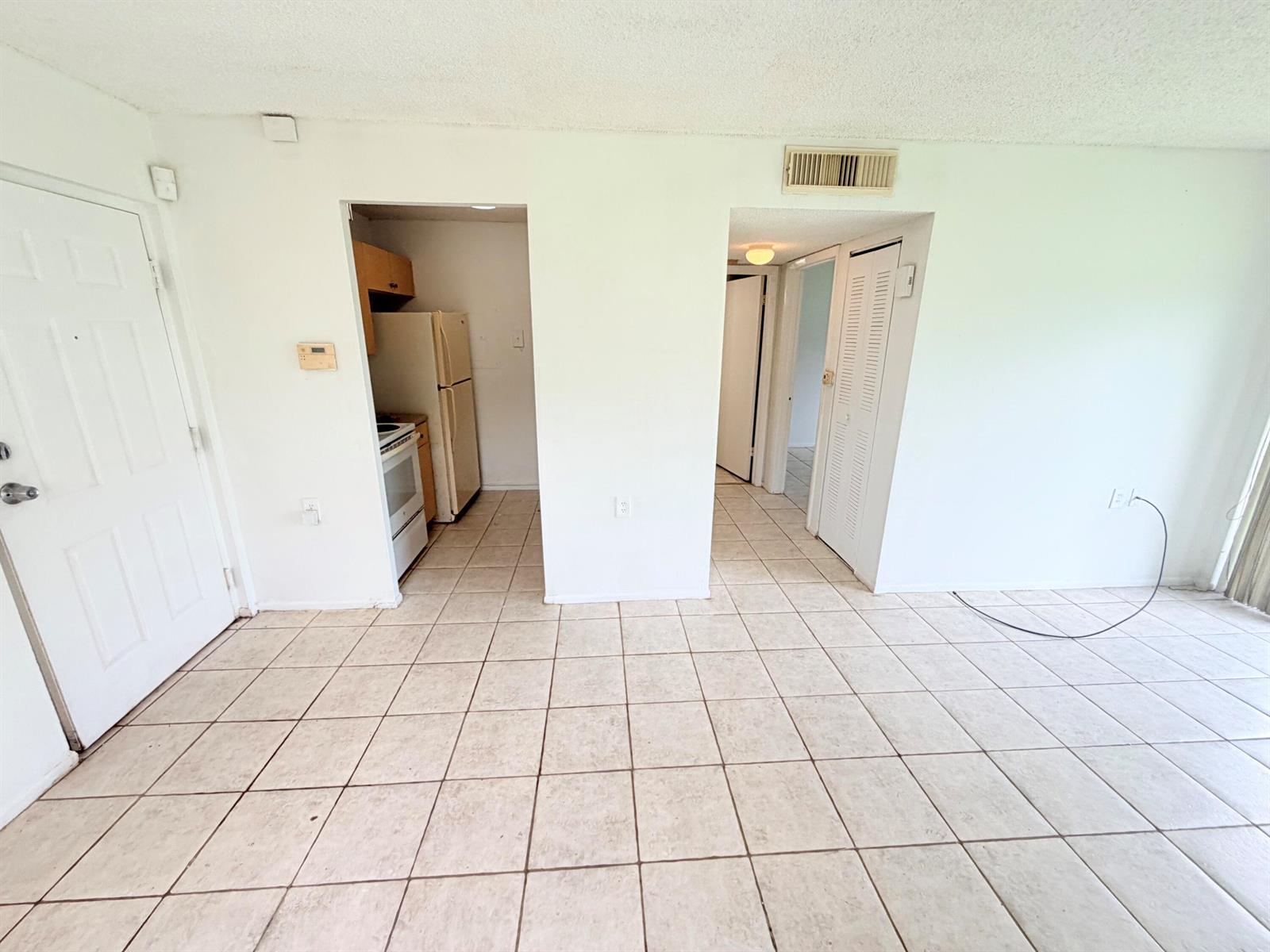 1089 N BENOIST FARMS Road # 102, West Palm Beach FL 33411 photo 3