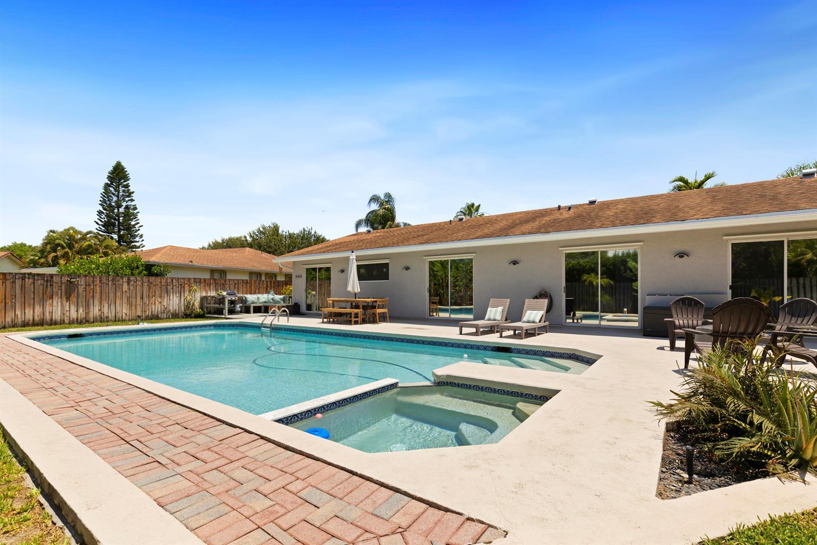 4114 BAY LAUREL Way, Boca Raton FL 33487
