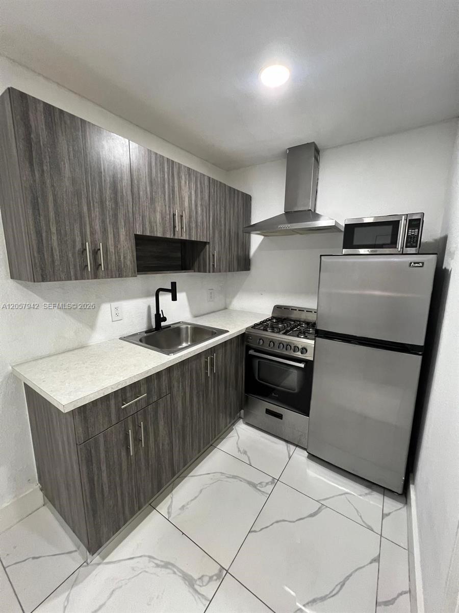 15010 NE 7th Ave, Miami FL 33161 photo 2